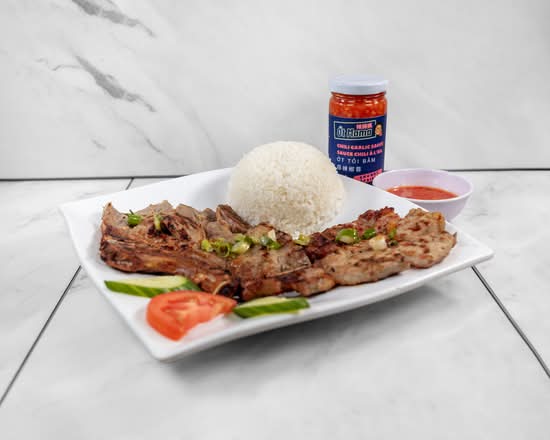 101. Lemon Grass Pork Chop / Com Suon / 香茅豬扒飯